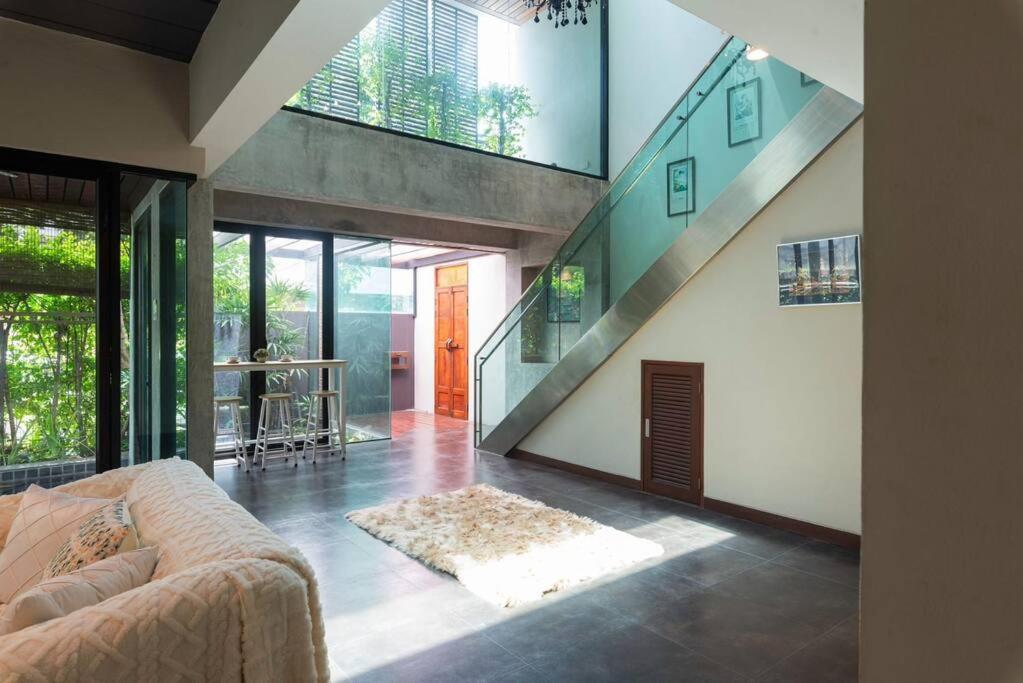 Luxury Oasis In *